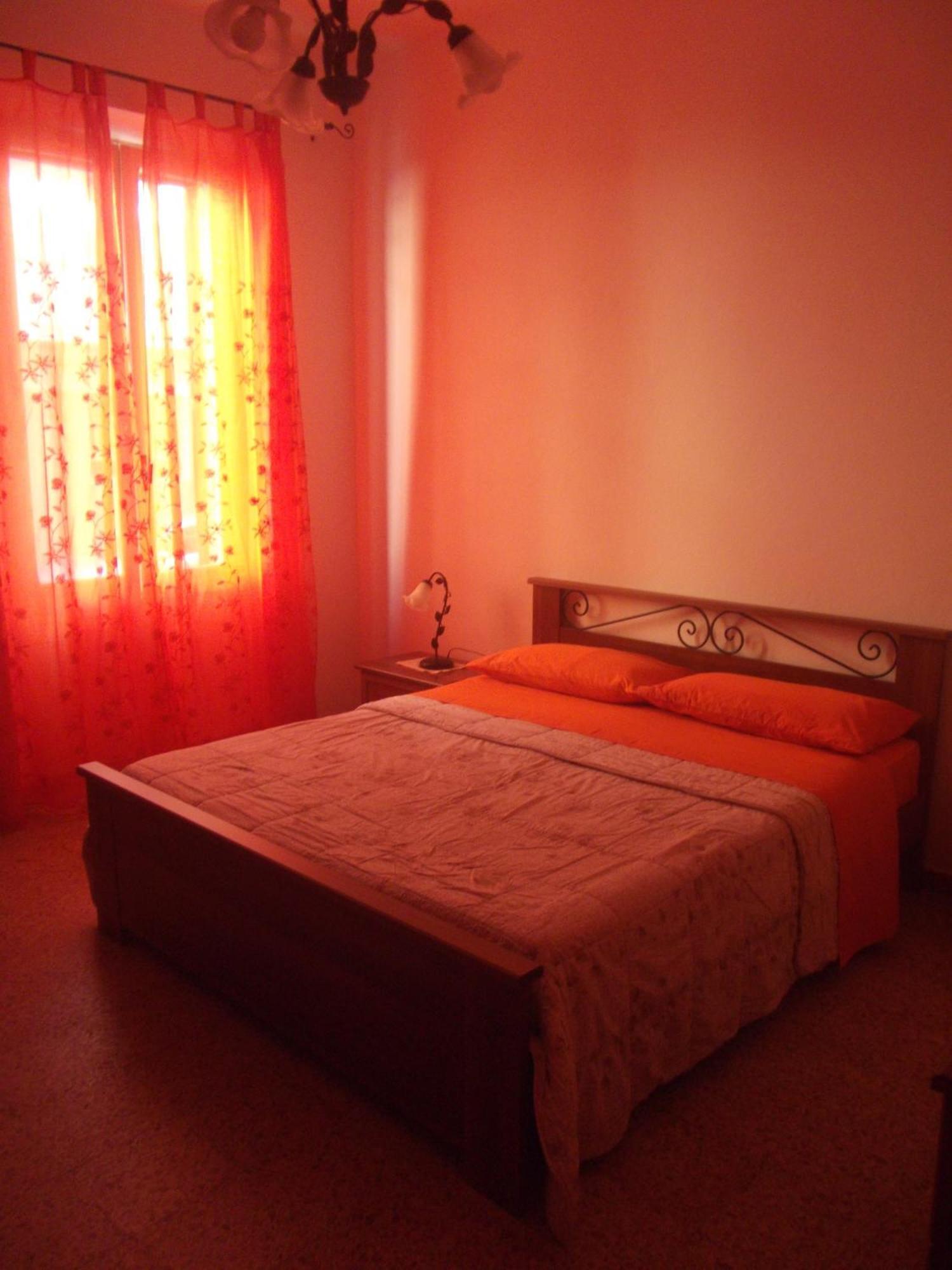 Il Giardino Del Nespolo Bed & Breakfast Alghero Ngoại thất bức ảnh